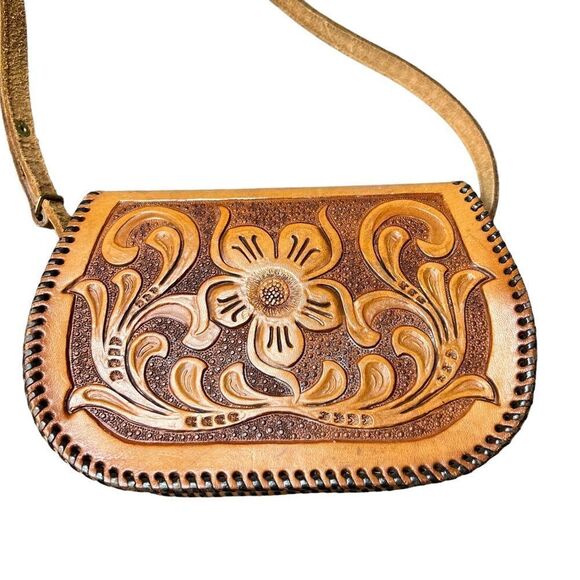 Vintage Mexican Hand Tooled Leather Handbag - Picture 7 of 12